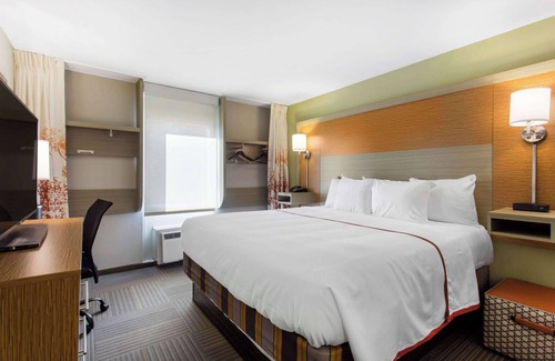 Columbia Hotel | Gallus Stadium Park Inn, Ascend Hotel Collection