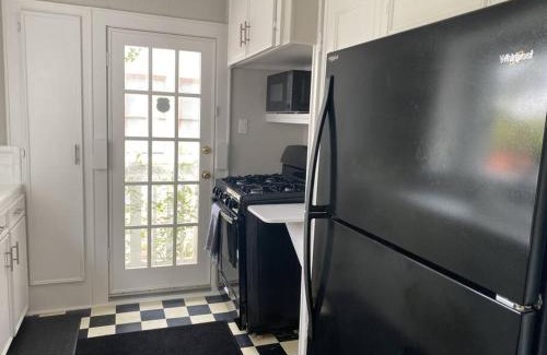 San Jacinto Casa | Galvez Oceanview Retreat Walk to Beach or Pleasure Pier