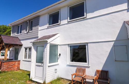 Garn Fadryn Casa | Galwad Y Môr