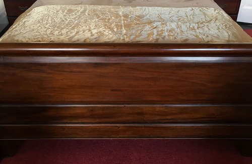 Tuam Otro | Galway's CastleHacket House King's Room
