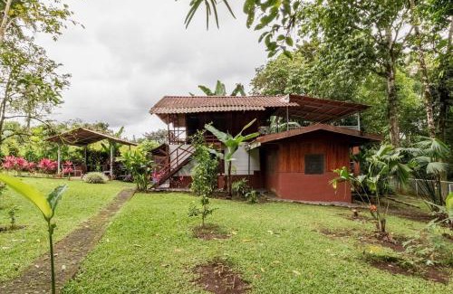 Peñas Blancas Chalet De Esquí | Gamboa Cabin - Delightful Couples Vacation Cabin
