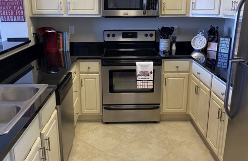 Tuscaloosa Condominio | Game Day Rental close to Bryant-Denny Stadium