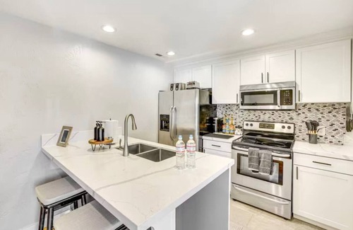Southeast Boise Casa | Game Night Condo w/Darts, Pool and More