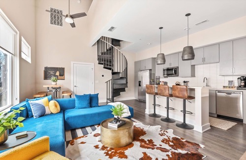 West End Apartamento | Game Night Getaway - Minutes to DT FREE Parking