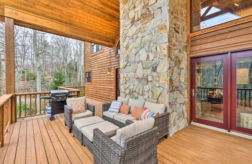 Elk Park Casa | Game Room and Fire Pit Spacious Elk Park Lodge!