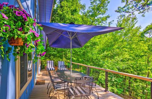 Lake Lure Casa | Game Room and Mountain Views Lake Lure Retreat!
