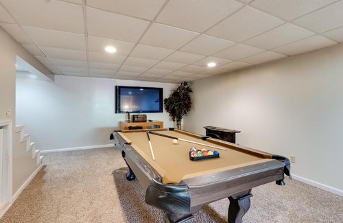 Hallsville Casa | Game Room and On-Site Pond Laurelville Retreat!