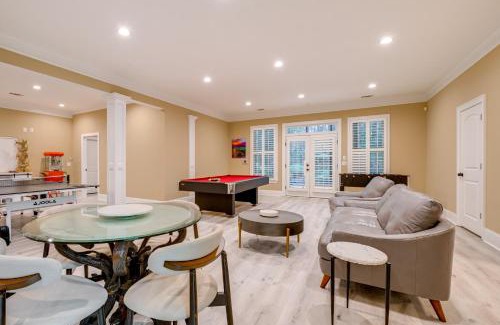 Denver Casa | Game Room and Patio Luxe Retreat Near Lake Norman!