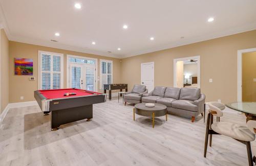 Denver Casa | Game Room and Patio Luxe Retreat Near Lake Norman!