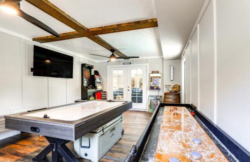 Bradenton Casa | Game Room and Pool Dog-Friendly Home in Bradenton!