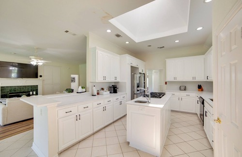 Farmersville Casa | Game Room & Bar: Secluded Getaway in Farmersville