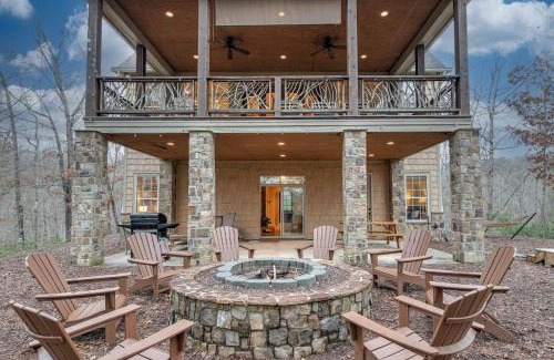 Lake Lure Casa | Game Room ~ Fire Pit ~ Resort Access ~ Huge Home