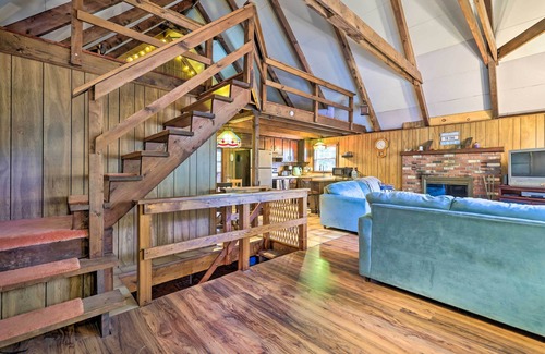 Pocono Lake Cabaña | Game Room & Fire Pit: Tree-lined Pocono Lake Cabin