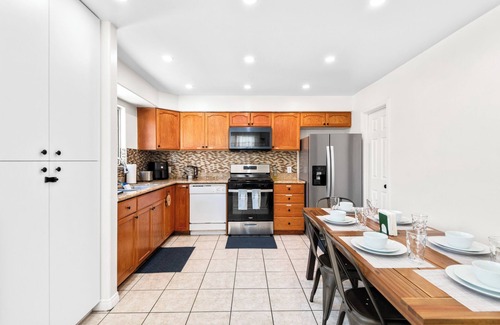 Norwalk Casa | Game Room & In-Unit Laundry - 15 Min to Disney!