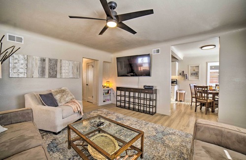 Old Southwest Casa | Game Room & Putting Green: Reno Home!