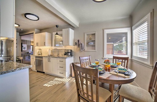 Old Southwest Casa | Game Room & Putting Green: Reno Home!