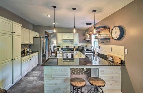 East Durham Casa | Game Room & Spacious Yard: 10-Acre Catskills Home!
