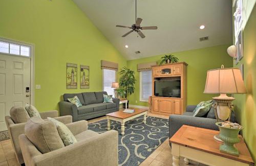 Garden City Casa | Game Room Surfside Beach Resort Hideaway!