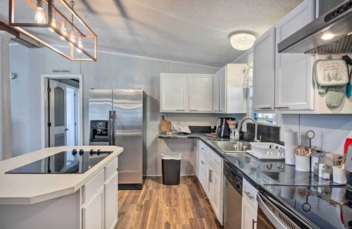 Shelby Casa | Game Room & Views: Lakefront Shelby Home!