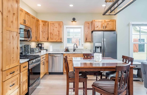 Cullowhee Casa | Game Room & Wraparound Decks: Cullowhee Home!