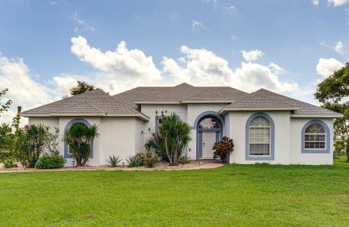 Haines City Casa | Game, Swim and Unwind Lakeside Retreat Near Disney