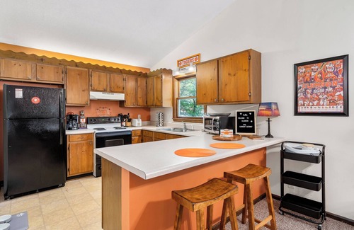 Clemson Casa | Gameday Getaway! - Less than 2 miles from Death Valley!