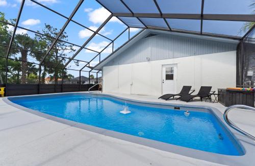 Palm Harbor Casa | Gameroom Canal Large Dock Pool 6 Beds
