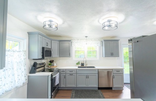 Saint Marys  Saint Joseph County Casa | *GameRoom*Pool*2663ft²*King Bed*65" TV*1000Mbps