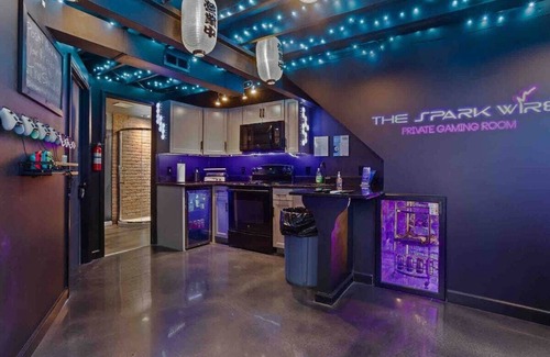 Platte City Casa | Private Gamer Suite Great for Groups NearAirport