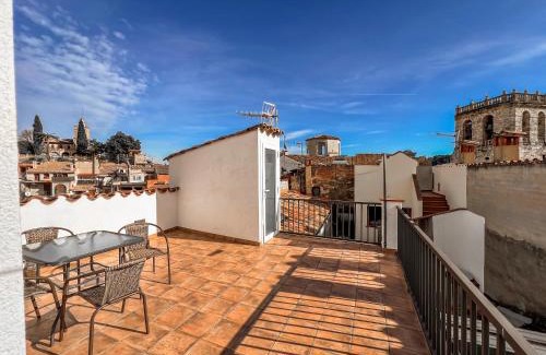Besalú Apartamento | Ganganell Àtic Apartamento con terraza en Besalú
