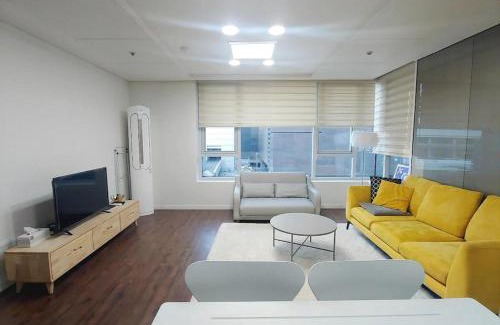 COEX Apartamento | Gangnam Apartment 100m 3 Bedrooms 2 Private Bathrooms M CEO Residence 1 Minute to COEX Fully Furnished 3Bdr 2Bath