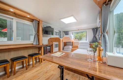 Gangneung Casa | Gangneung Demuir Caravan