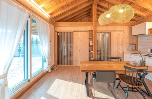 Gangneung Casa | Gangneung Gangmunsosodam Pension