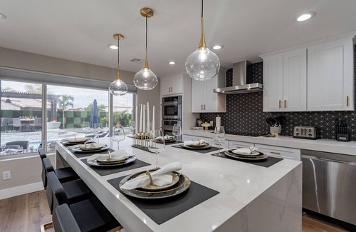 Mission Monterey Casa | Gangster 7BR/4 bath Home w/250k yard /Heated Pool/ Arcade/ & Game Room-SC