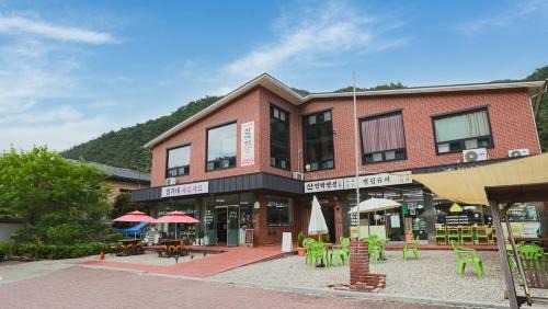 Wonju Casa | Gangwon Mountain Bnb