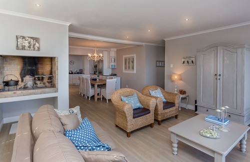 Gansbaai Casa | Gansbaai Seafront Holiday House: Ons C-huis