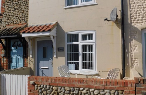 Sheringham Cabaña | Gansey Cottage - a cottage that sleeps 3 guests in 2 bedrooms