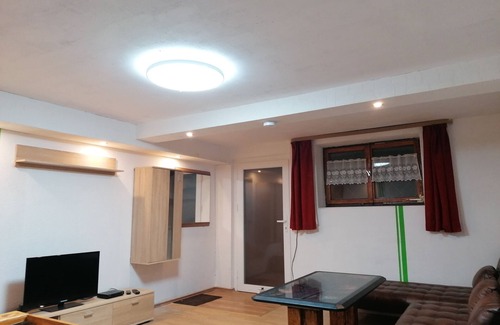 Gebsattel Apartamento | Ganz Neu, 2022 Renovierte Souterrainferienwohnung, 3 km Neben Rothenburg O.d.t