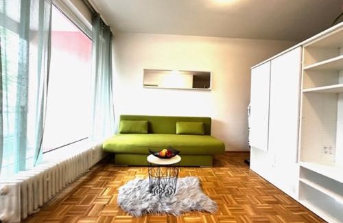 Klagenfurt am Woerthersee Apartamento | Ganze Ferienwohnung in Top Lage mit Loggia