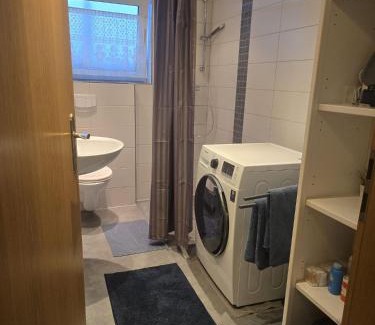 Hoexter Apartamento | Ganze Wohnung direkt in Höxter, Casa Azul Hx