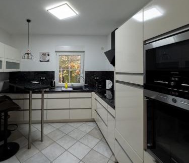 Nordwest Casa | Ganzes Ferienhaus in Leipzig mit Garage und Fußbodenheizung