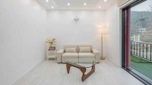 Buk Casa | Gapyeong Kongkong Kids Pool Villa