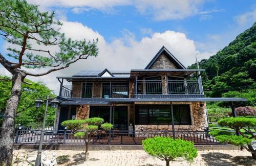 Gapyeong Casa | Gapyeong La Vie En Rose Private Pension