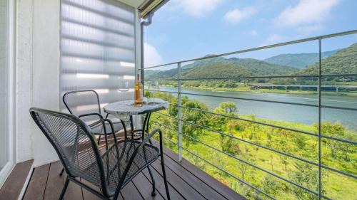 Oeseo Casa | Gapyeong Rowa River view Pension
