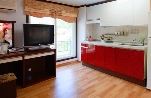 Oeseo Casa | Gapyeong Valley in the Forest Pension