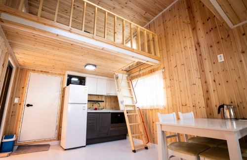 Oeseo Casa | Gapyeong White House Valley Pension
