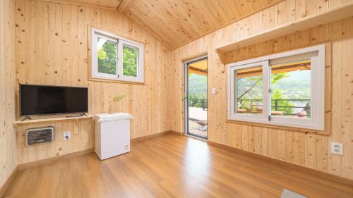 Seorak Casa | Gapyeong Yumyeongsan Gomone pet Camping