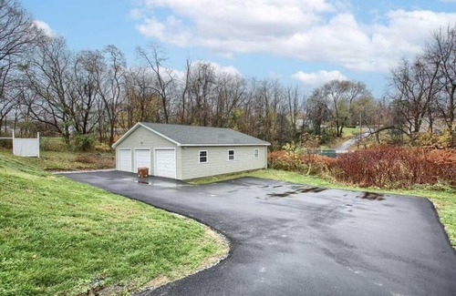 Harrisburg - Hershey Apartamento | Garage 1 bedroom charming apt w/ free parking