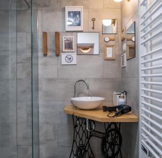 Solkan Apartamento | Garage Apartments