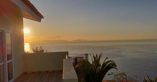Garajau Casa | Garajau House - Sunrise to Sunset Ocean View Villa